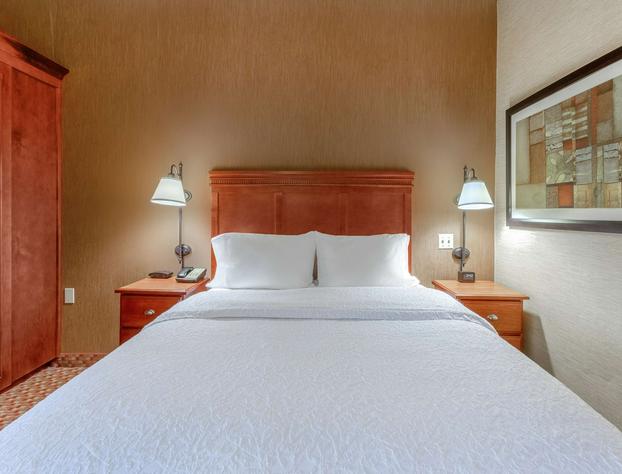 Hampton Inn Peoria-East at the Riverboat Casino hotel detail image 4