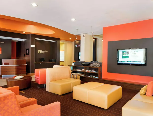 Courtyard by Marriott Peoria hotel detail image 2