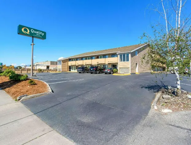 Quality Inn Mount Vernon hotel detail image 1