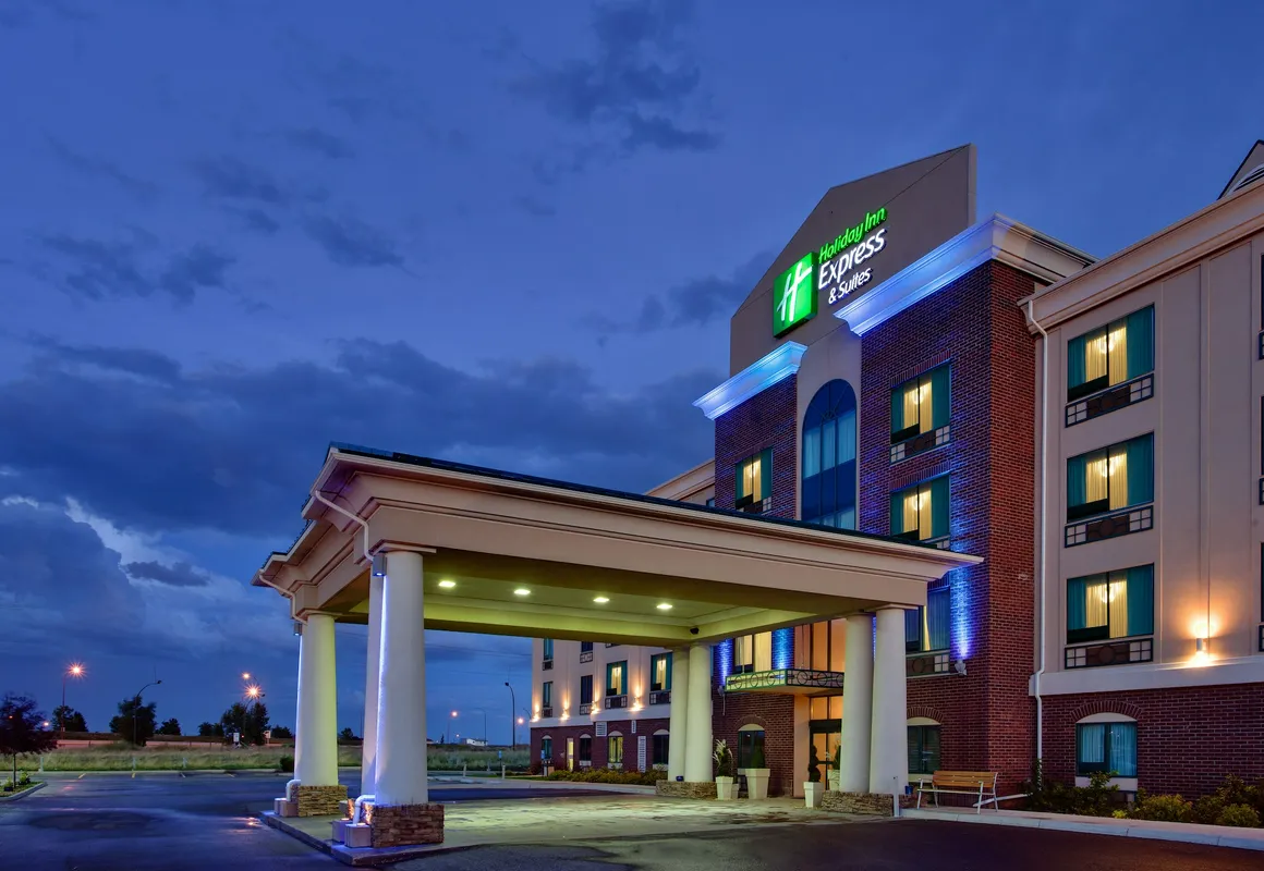 Holiday Inn Express & Suites Medicine Hat Transcanada Hwy 1 by IHG hotel hero
