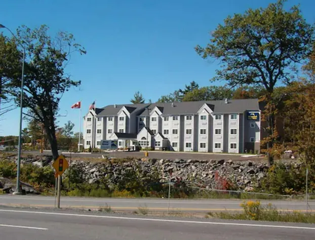 Parry Sound Inn & Suites hotel detail image 1
