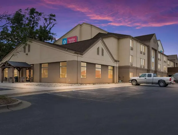 SureStay Plus Hotel by Best Western Coralville Iowa City hotel detail image 1