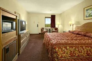 Super 8 by Wyndham Rayville hotel detail image 2