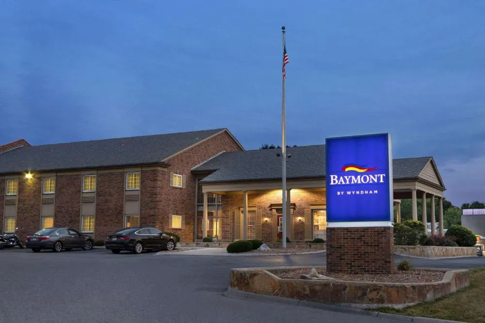Baymont by Wyndham Kansas City KU Medical Center hotel hero