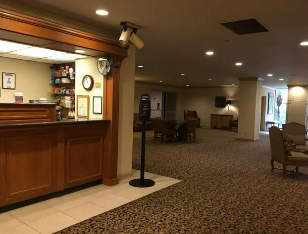 Piccadilly Inn Airport hotel detail image 1