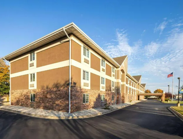 Days Inn & Suites by Wyndham Green Bay WI. hotel detail image 4