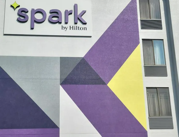 Spark by Hilton Green Bay hotel detail image 1