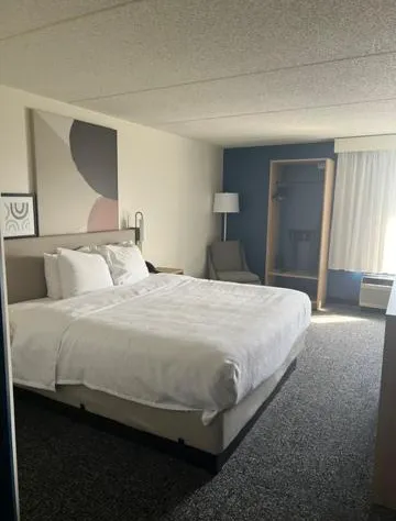 Spark by Hilton Green Bay hotel detail image 3