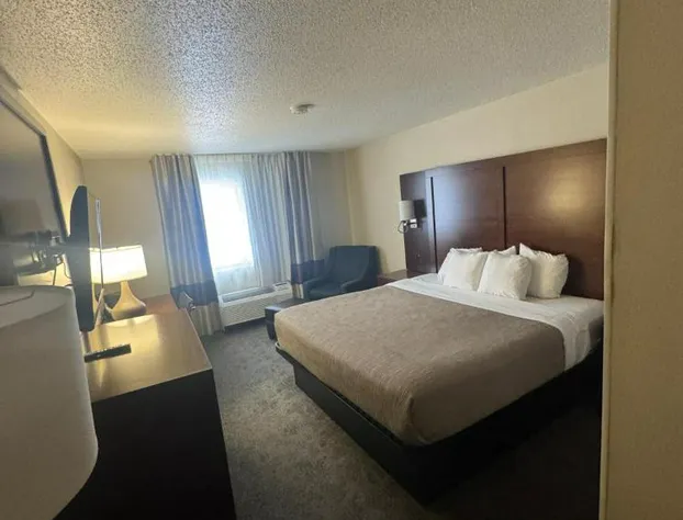 Quality Inn & Suites Green Bay - Ashwaubenon hotel detail image 4