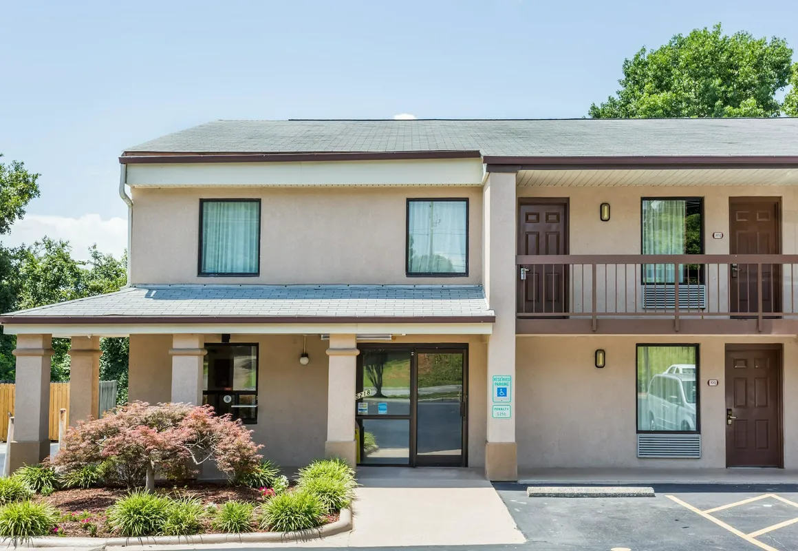 Days Inn by Wyndham Winston Salem North hotel hero