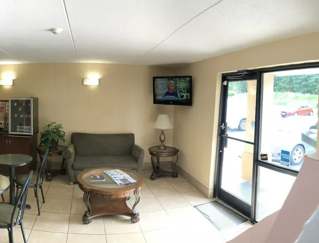 Days Inn by Wyndham Winston Salem North hotel detail image 1