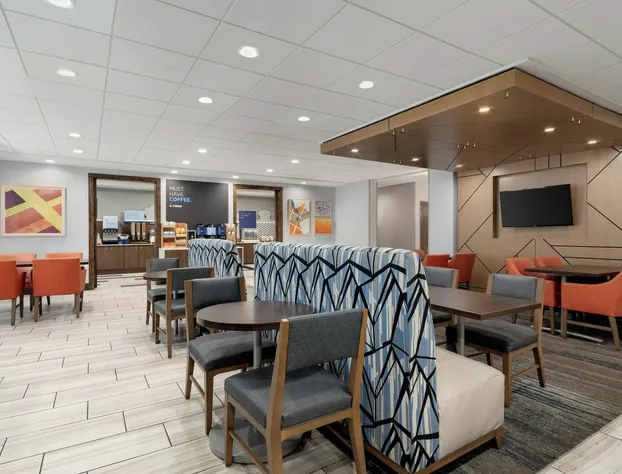 Holiday Inn Express Hotel & Suites Saginaw by IHG hotel detail image 3