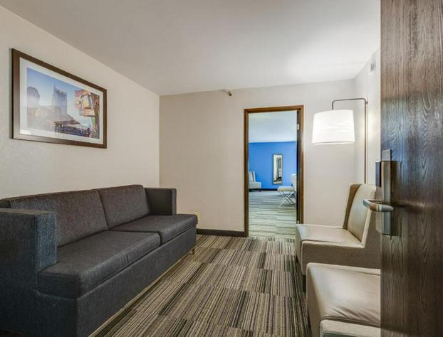 The Alexis Inn & Suites - Nashville Airport hotel detail image 3