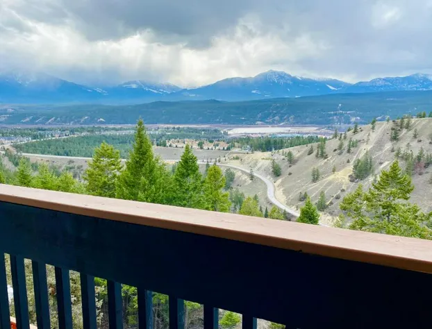 Rocky Mountain Springs Lodge hotel detail image 3