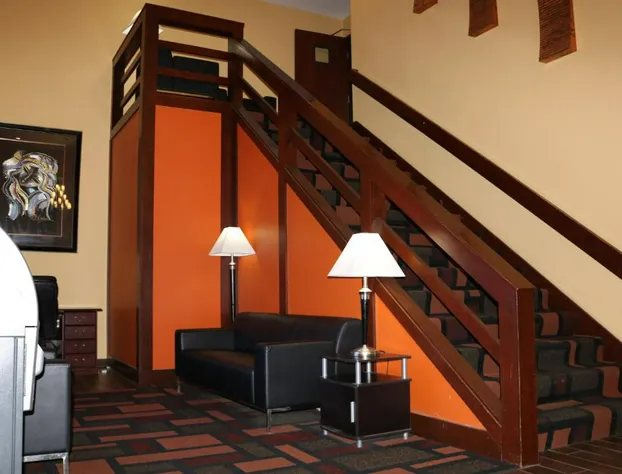 Super 8 by Wyndham La Crosse hotel detail image 4