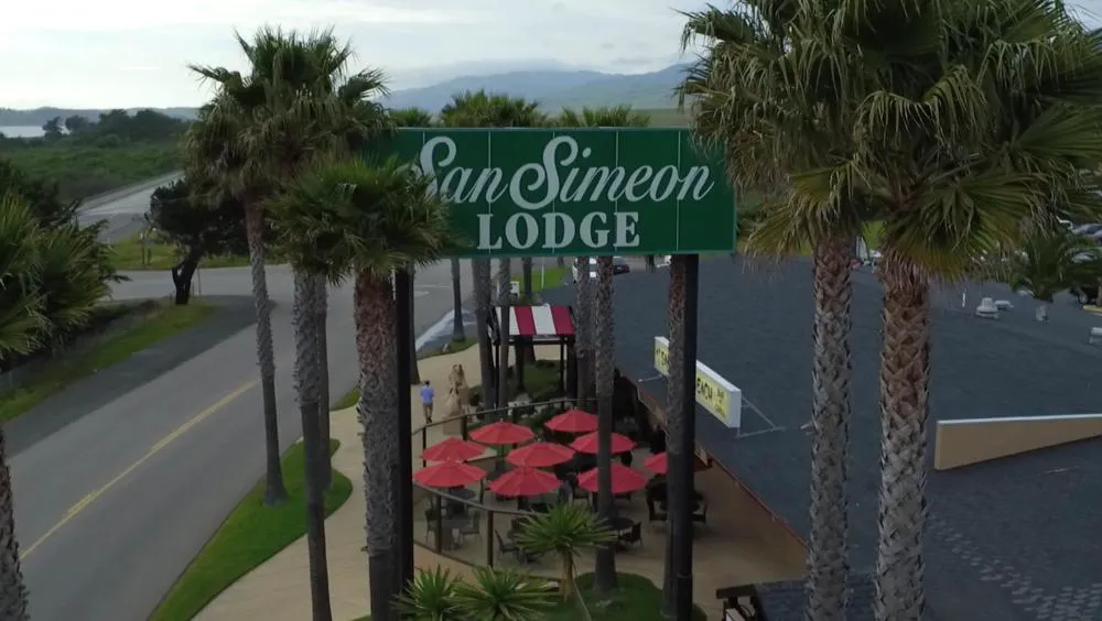 San Simeon Lodge hotel hero