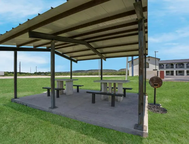 Quality Inn & Suites Junction hotel detail image 2