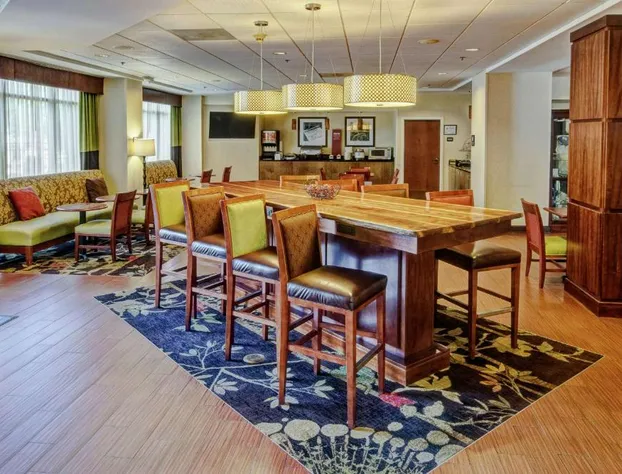 Hampton Inn Elizabeth City hotel detail image 4