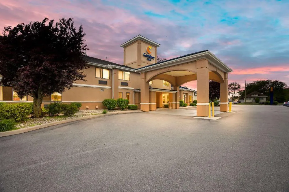 Comfort Inn Van Wert hotel hero
