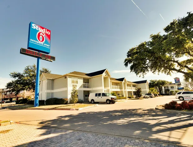 Studio 6 Dallas, TX - Garland - Northeast hotel detail image 2