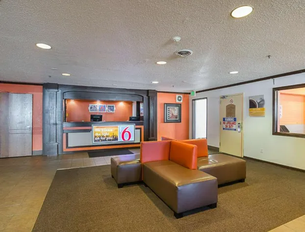 Motel 6 Waterloo, IA - Crossroads Mall - Cedar Falls hotel detail image 4