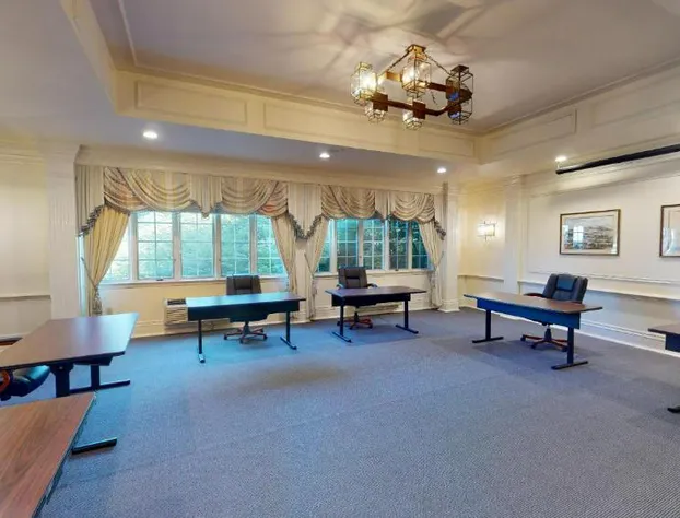 Avon Old Farms Hotel hotel detail image 4