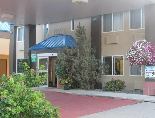 Rocky Inn Express hotel detail image 1