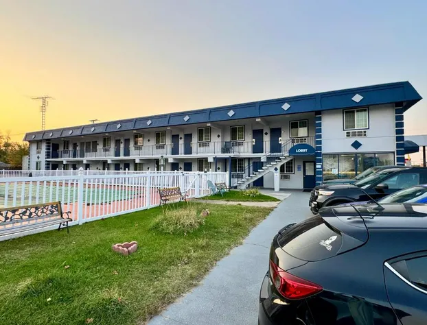 Rodeway Inn St. Joseph hotel detail image 2