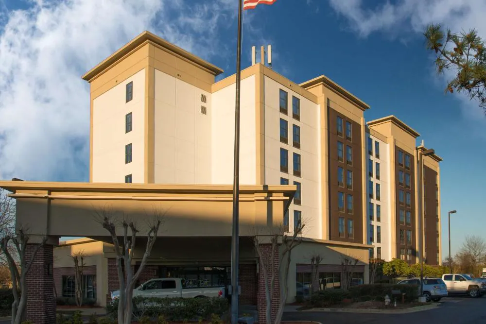 Hampton Inn & Suites Jackson-Coliseum hotel hero