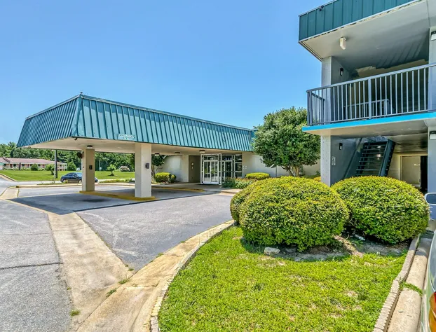 121 Motel Battleboro hotel detail image 2