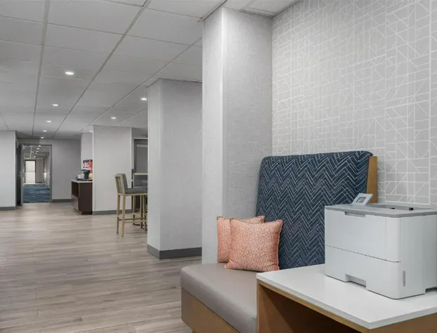 Hampton Inn Altoona hotel detail image 4