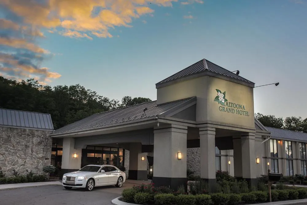Altoona Grand Hotel & Conference Center hotel hero