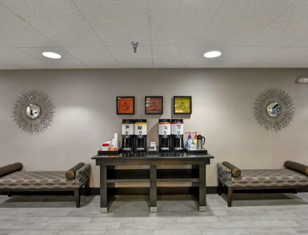 Hampton Inn State College hotel detail image 2