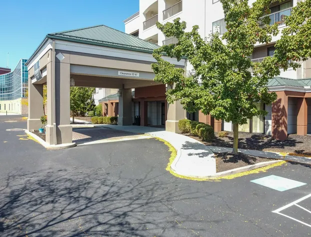 Country Inn & Suites by Radisson, Convention Center hotel detail image 1