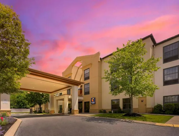 Comfort Suites State College near Penn State hotel detail image 2