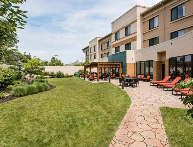 Courtyard Marriott Lafayette hotel detail image 1