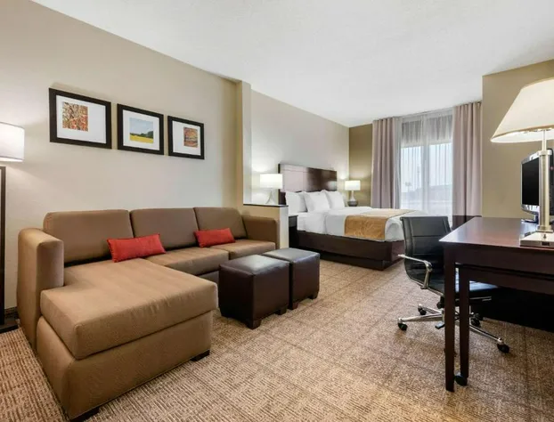 Comfort Suites Lafayette University Area hotel detail image 4