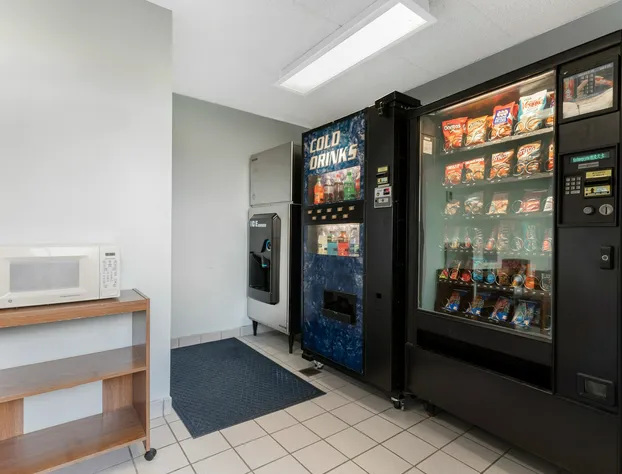 Red Roof Inn Lafayette - Purdue University hotel detail image 2