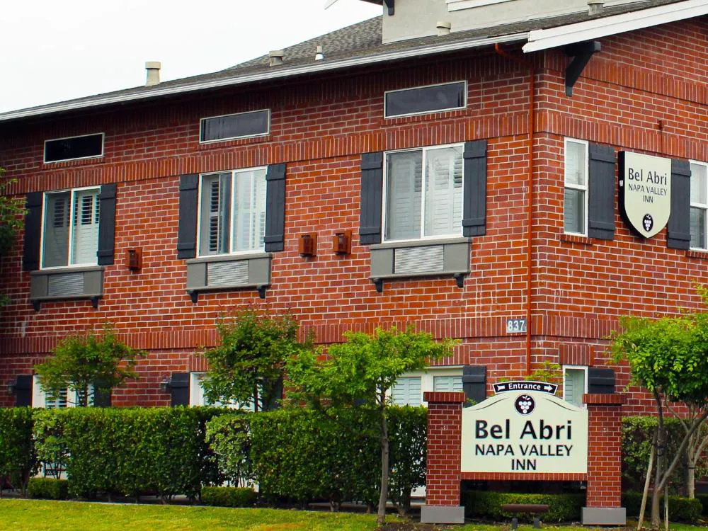 Bel Abri Napa Valley Inn hotel hero