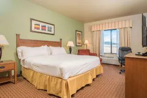 Baymont Inn and Suites by Wyndham Sturgis hotel detail image 2