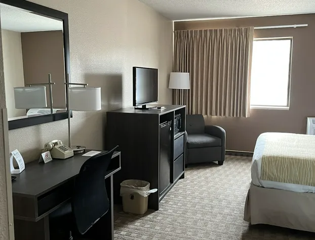 Super 8 by Wyndham Sturgis hotel detail image 2