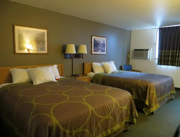Super 8 by Wyndham Spearfish hotel detail image 3