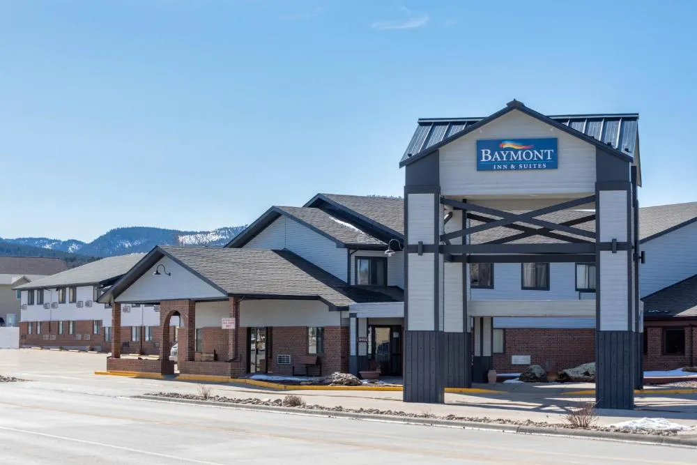 Baymont by Wyndham Spearfish hotel hero