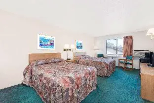 Super 8 by Wyndham Belle Fourche SD hotel detail image 4