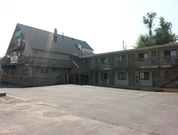 The Crow Peak Lodge hotel detail image 3