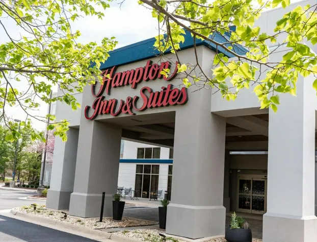 Hampton Inn & Suites Leesburg hotel detail image 1