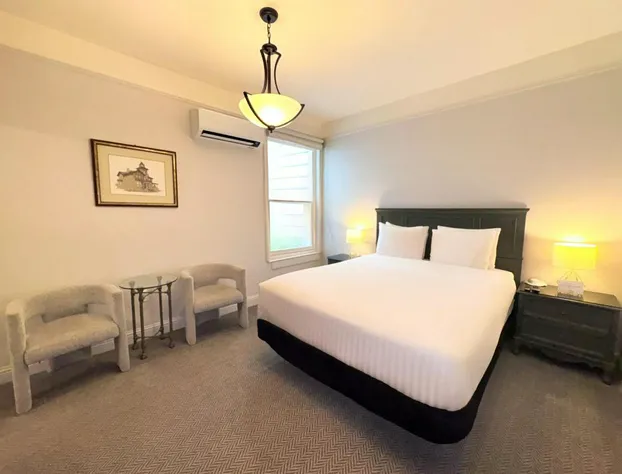 The Grove Inn hotel detail image 3