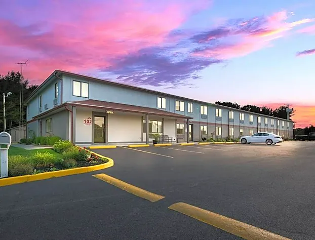Red Roof Inn & Suites Vineland - Buena hotel detail image 3
