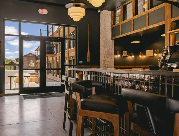 The Ozarker Lodge hotel detail image 1