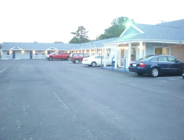 Red Carpet Inn & Suites Hammonton NJ Route-30E hotel detail image 2